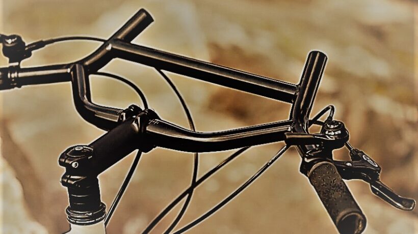 What are the types of bicycle handlebars?
